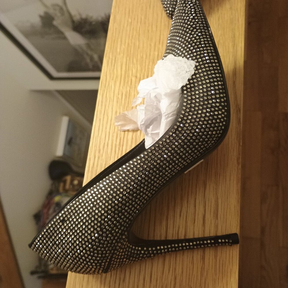 Aldo stessy heels black with silver stones brand new size 6.5